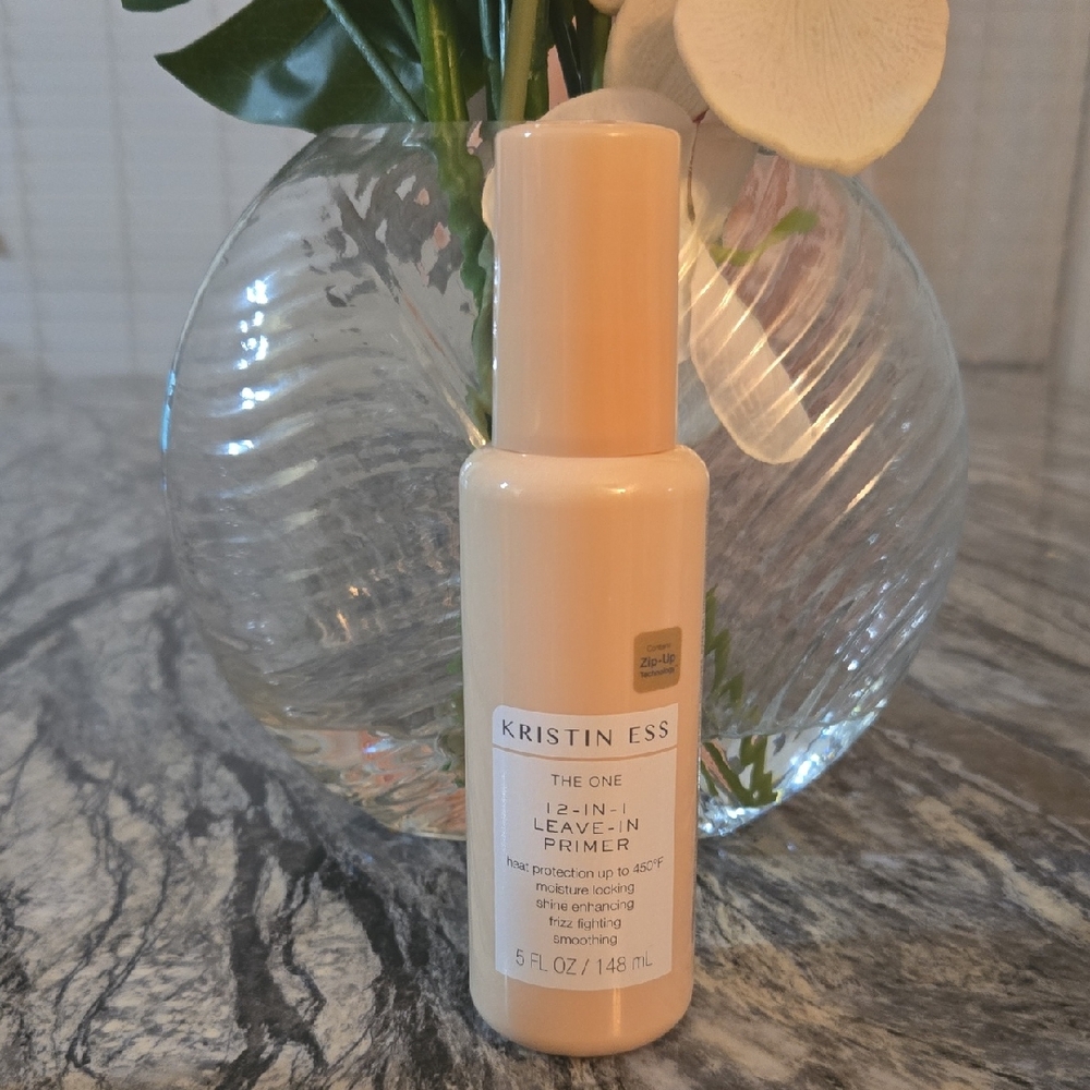 The One 12-in-1 Leave-In Primer in Peach